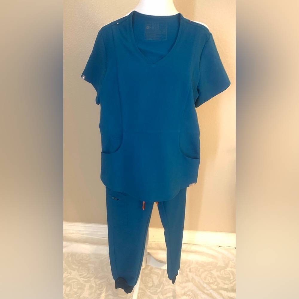 Figs Blue Teal Tone Medical Uniform Joggers Style Set Tops XXS, Pants XXSP